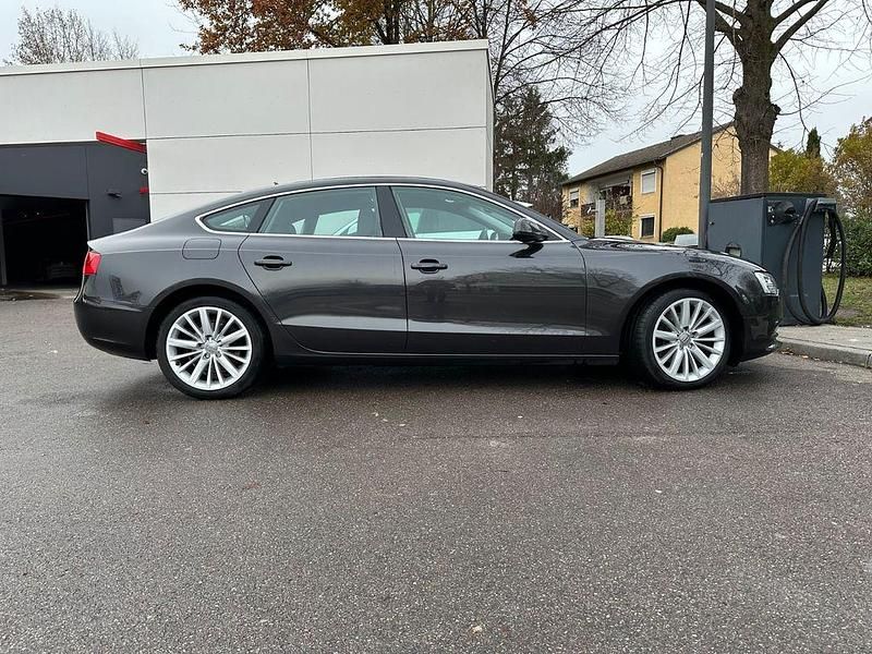 Schwarz Gebraucht 2016 Audi A5 Sportback Comfort Limousine | 14.999 € (Fairer Preis) - Bild 1/4