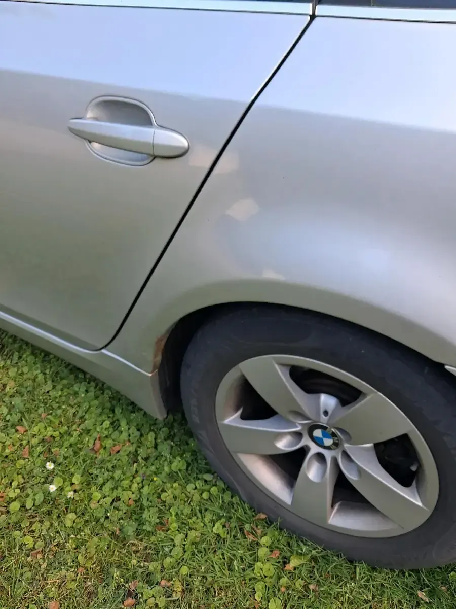 Gebraucht BMW 525 197 PS (144 kW) 2009 Silber Kombi