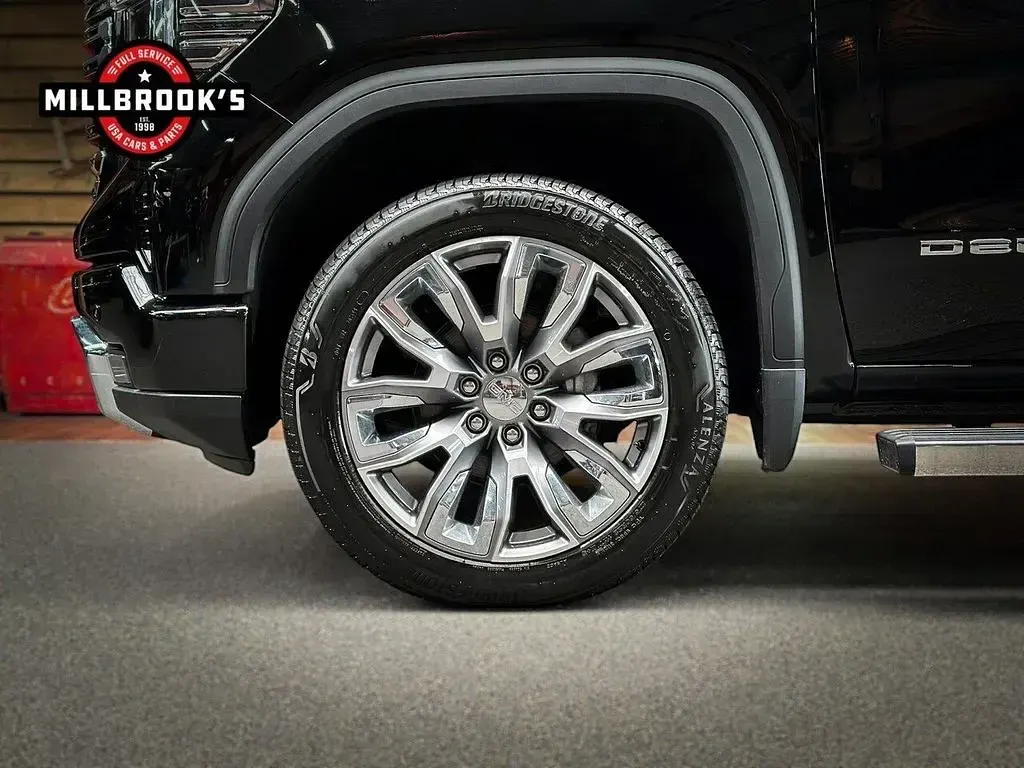 Neu GMC Sierra 421 PS (309 kW) 2026 Schwarz Pickup