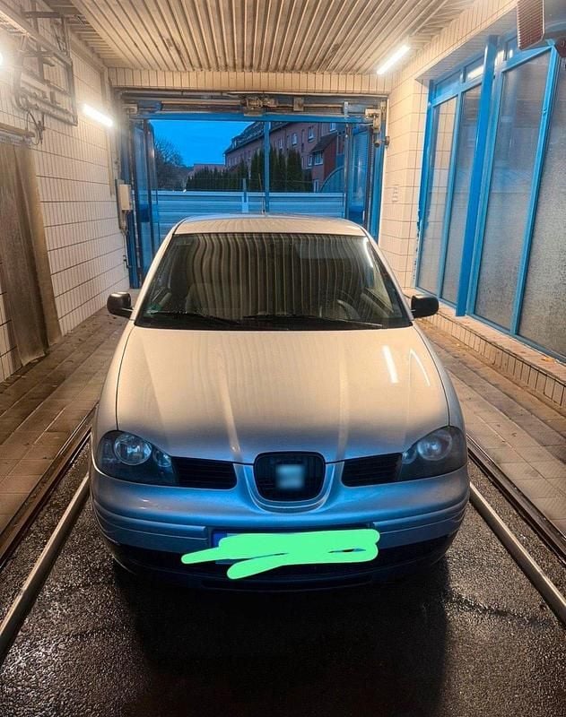 Second-hand Seat Arosa 2003 Argintiu Hatchback