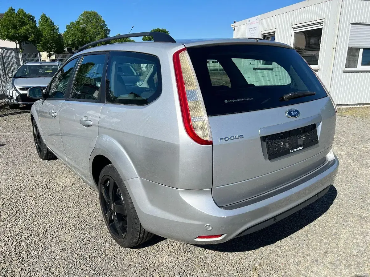 Usata Ford Focus Style 101 CV (74 kW) 2008 Argento Station wagon