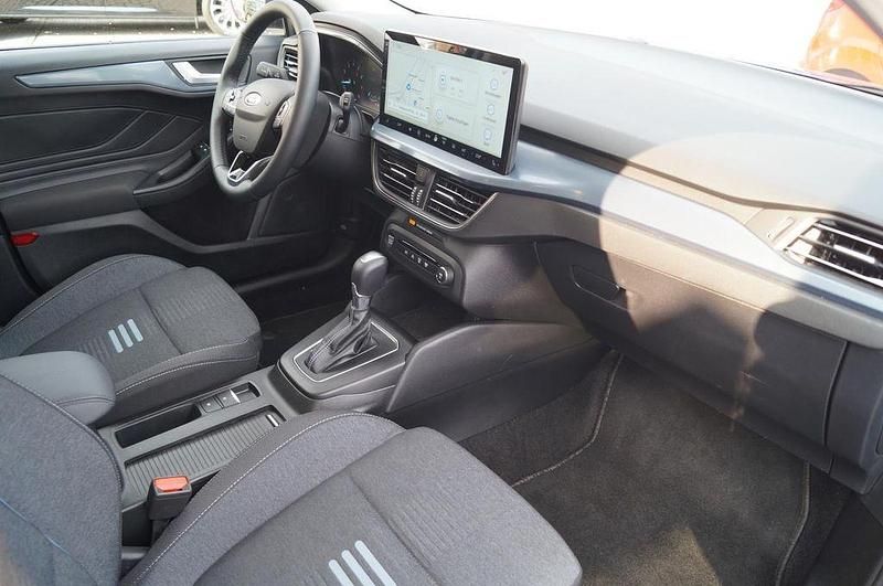 Usata Ford Focus Active 155 CV (114 kW) 2024 Blu Berlina