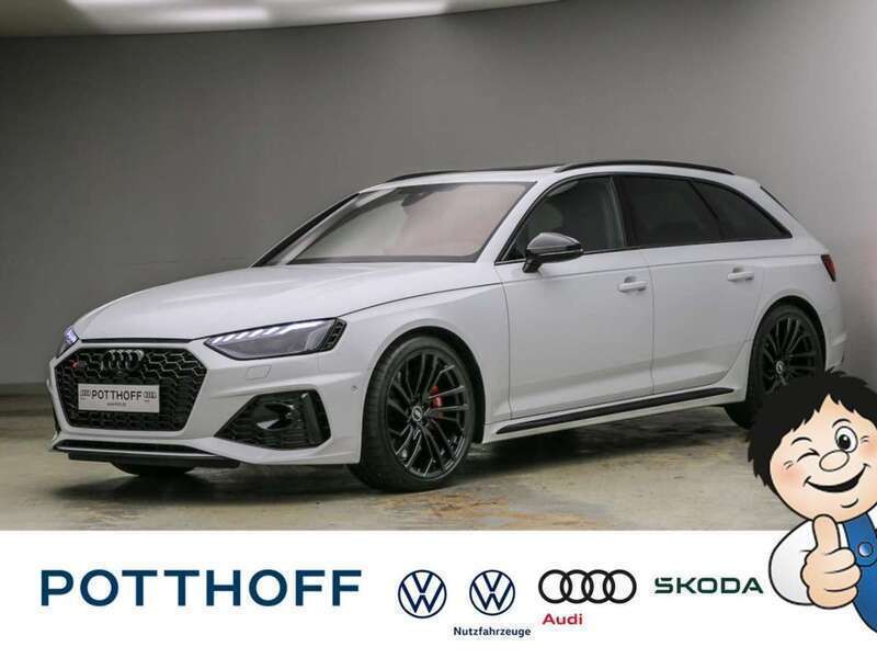Weiß (gletscherweiss (weiß)) Neu 2025 Audi RS4 Comfort Kombi | 122.270 € - Bild 1/4