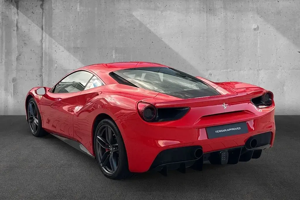 Gebraucht Ferrari 488 669 PS (492 kW) 2018 Rot Coupé