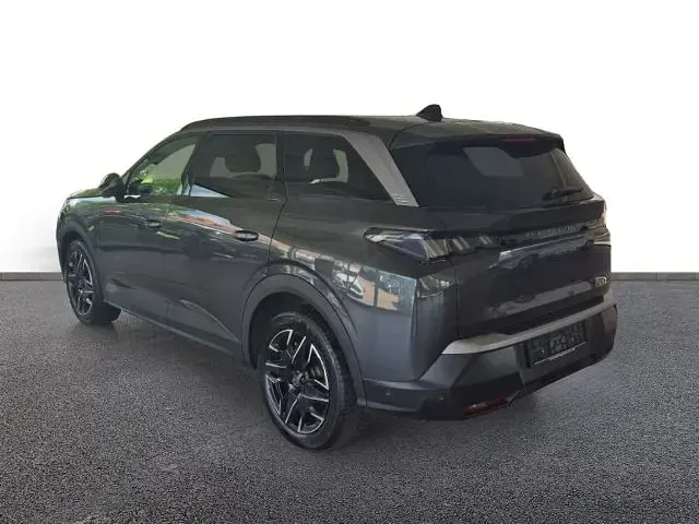 Gebraucht Peugeot 5008 Allure 136 PS (100 kW) 2024 Titangrau/typ aussenverkleidun SUV