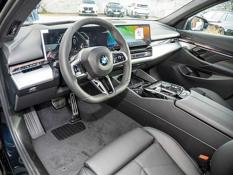 Neu BMW 520 Performance 208 PS (152 kW) 2026 M carbonschwarz metallic Limousine