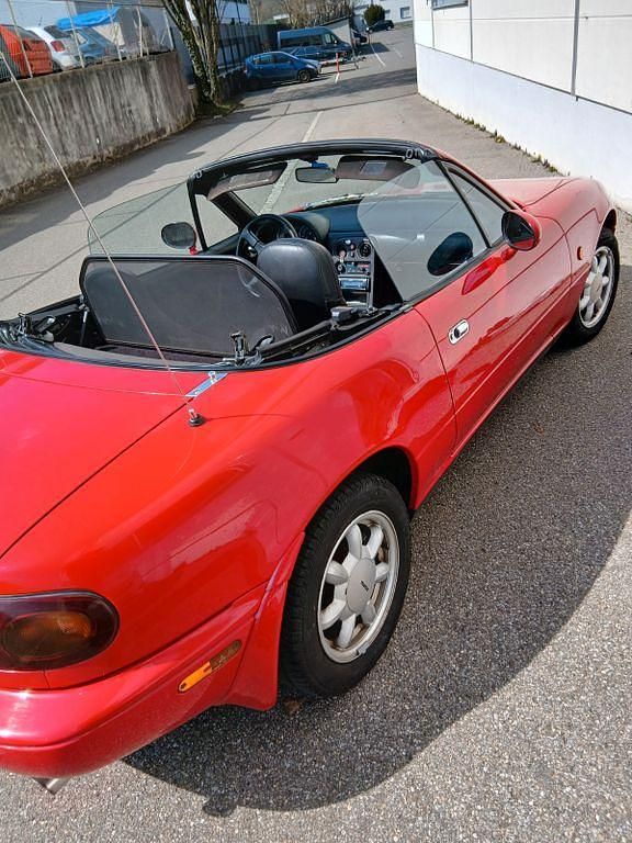 Gebraucht Mazda MX5 116 PS (85 kW) 1990 Rot Cabrio