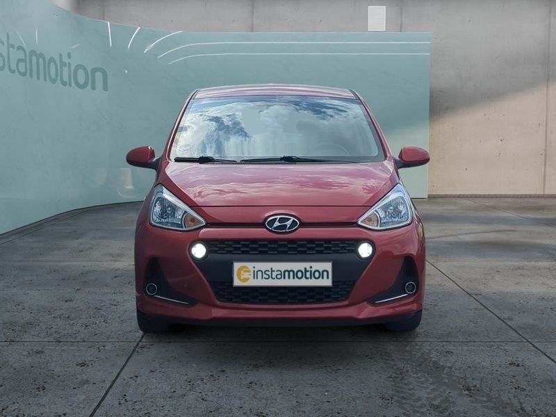Rot Gebraucht 2019 Hyundai i10 Kleinwagen | 10.150 € - Bild 1/3