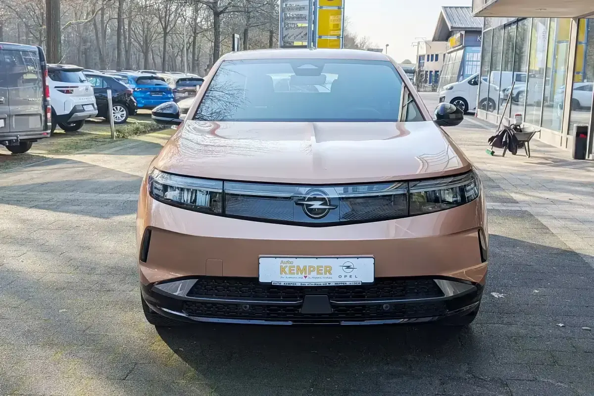 Gebraucht Opel Grandland Electric Edition 156 kW (213 PS) 2025 Impakt kupfer (metallic) SUV