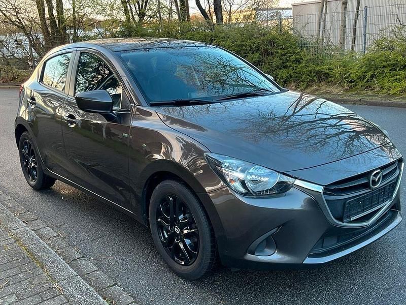 Gebraucht Mazda 2 Center-Line 75 PS (55 kW) 2016 Grau Limousine