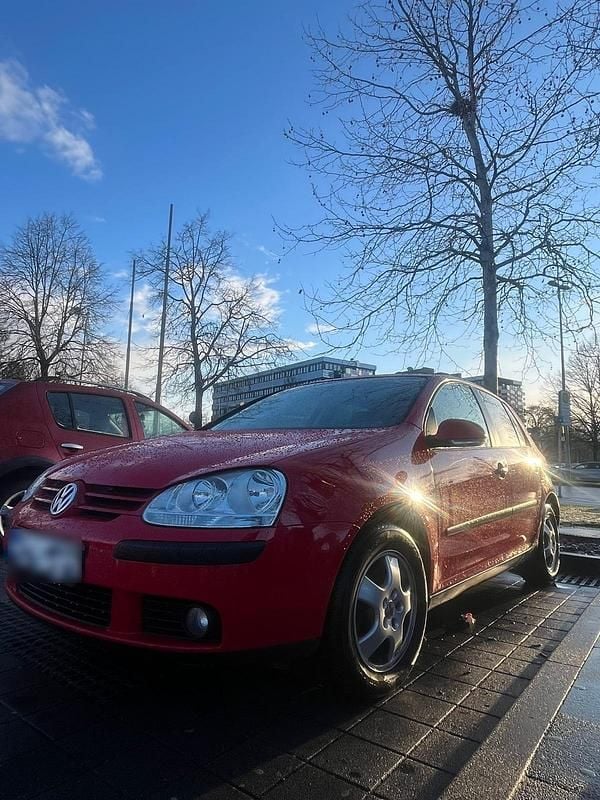 Gebraucht VW Golf V 75 PS (55 kW) 2006 Rot Kleinwagen