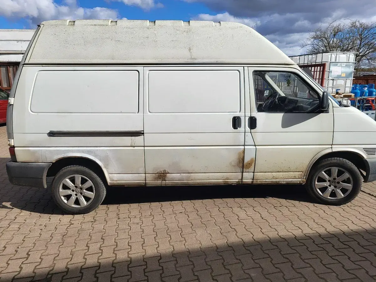 Second-hand VW Transporter 78 CP (57 kW) 1999 Alb Van