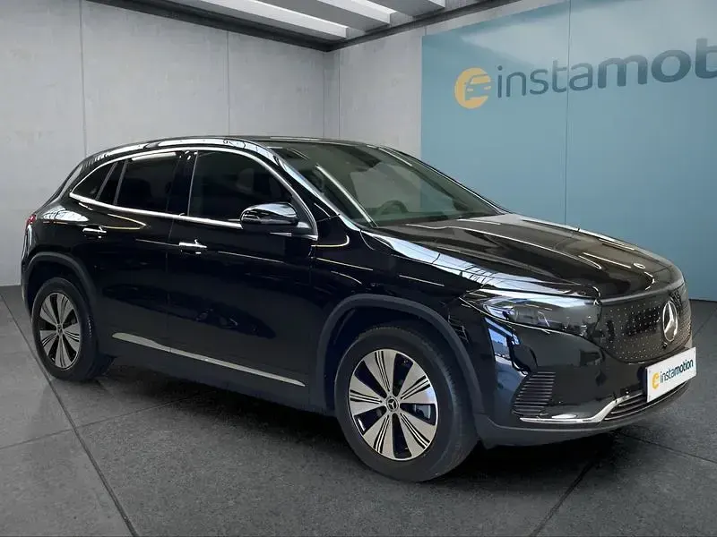 Gebraucht Mercedes EQA250 139 kW (190 PS) 2026 Schwarz SUV