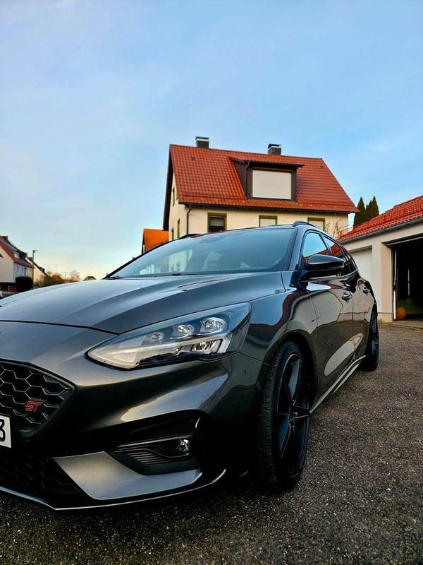 Gebraucht Ford Focus ST 280 PS (205 kW) 2020 Grau Kombi