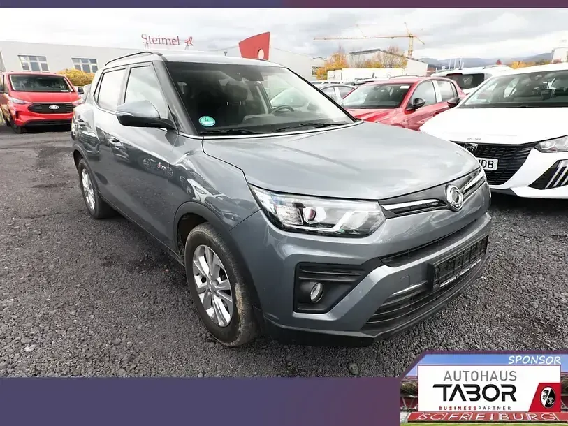 Gebraucht SsangYong Tivoli 163 PS (119 kW) 2019 Grau SUV