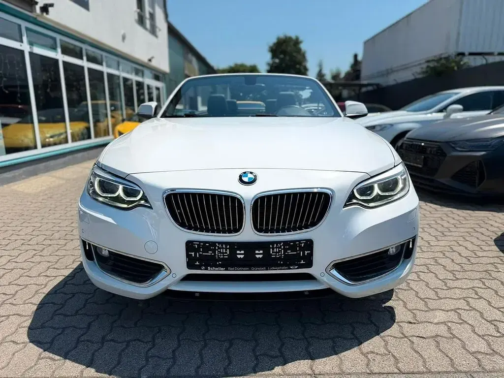 Gebraucht BMW 225 Luxury Line 224 PS (164 kW) 2017 Weiß Cabrio