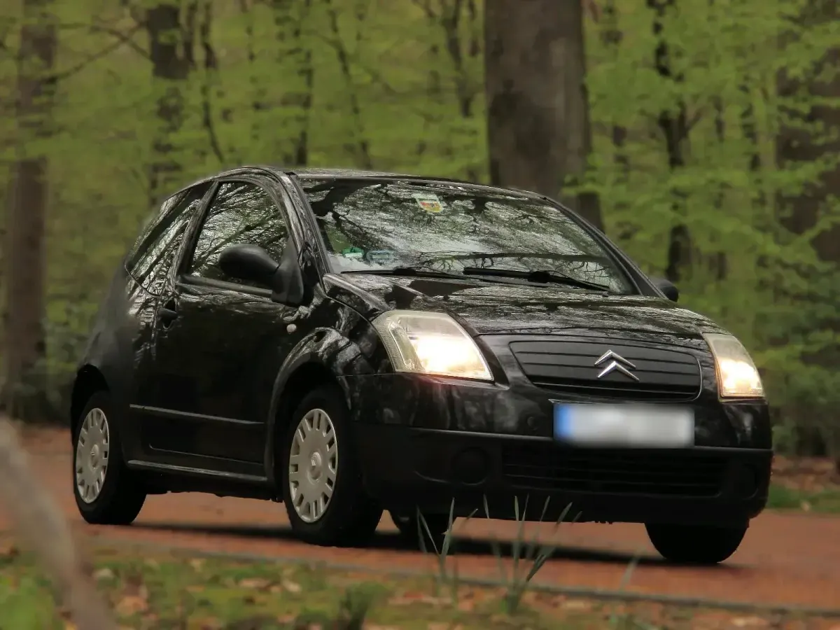 Gebraucht Citroën C2 60 PS (44 kW) 2003 Schwarz Kleinwagen