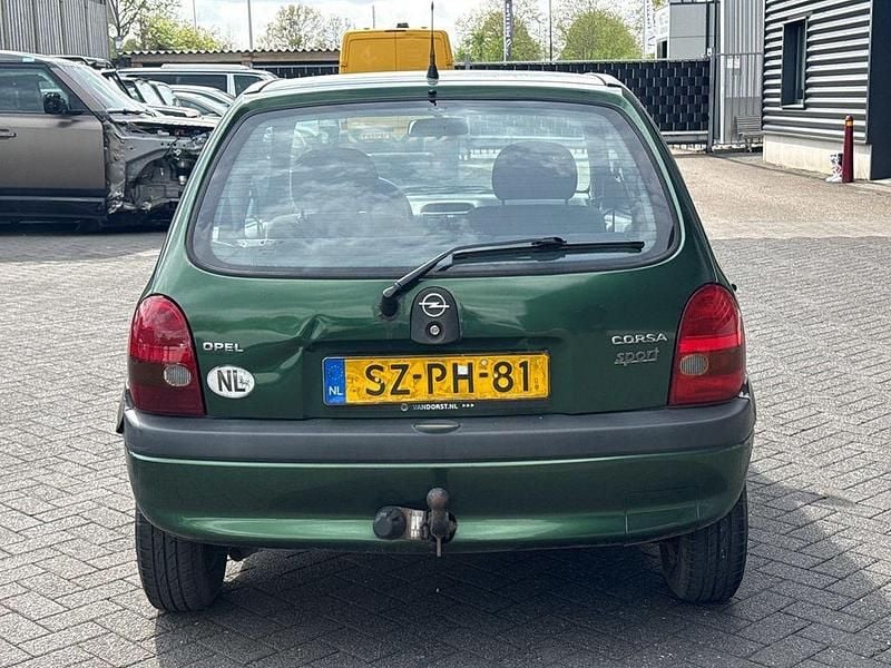 Gebraucht Opel Corsa 60 PS (44 kW) 1998 Grün Kleinwagen