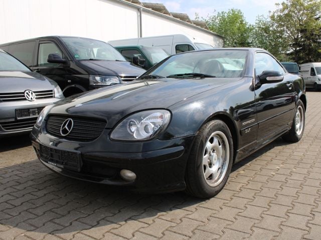 Schwarz Gebraucht 2003 Mercedes SLK200 Cabrio | 3.950 € (Superpreis) - Bild 1/4