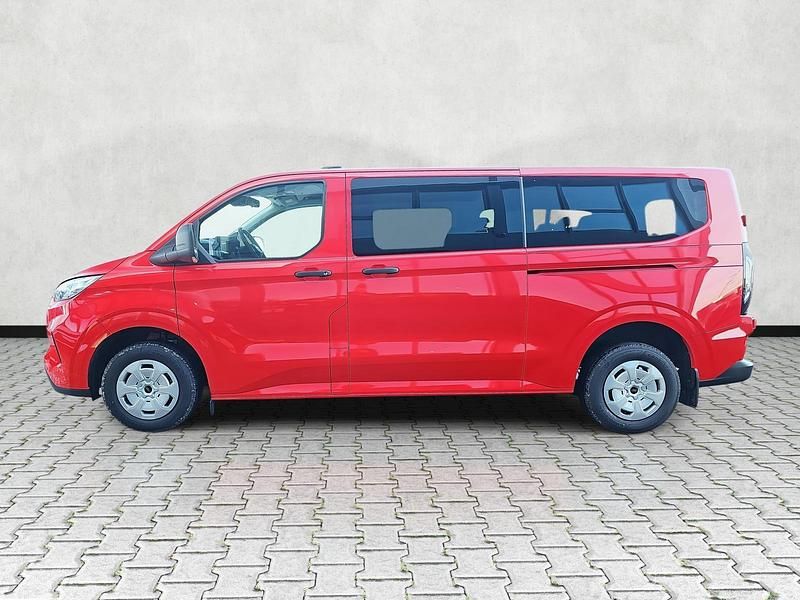 Neu Ford Transit Custom Trend 150 PS (110 kW) 2026 Race rot Kombi