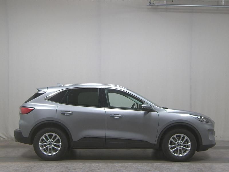 Silber Gebraucht 2023 Ford Kuga Titanium SUV | 17.680 € (Guter Preis) - Bild 1/4