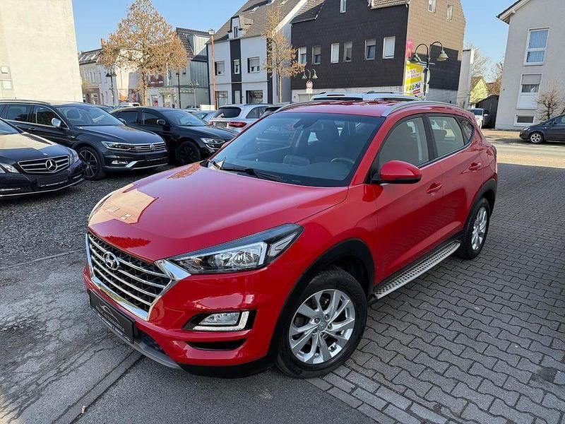 Gebraucht Hyundai Tucson Trend 177 PS (130 kW) 2019 Rot SUV