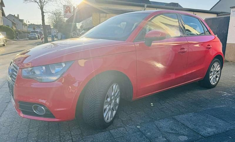 Gebraucht Audi A1 86 PS (63 kW) 2013 Misanorot perleffekt Kleinwagen