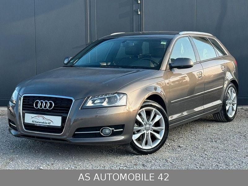 Grau Gebraucht 2012 Audi A3 Ambition Limousine | 7.890 € (Guter Preis) - Bild 1/4
