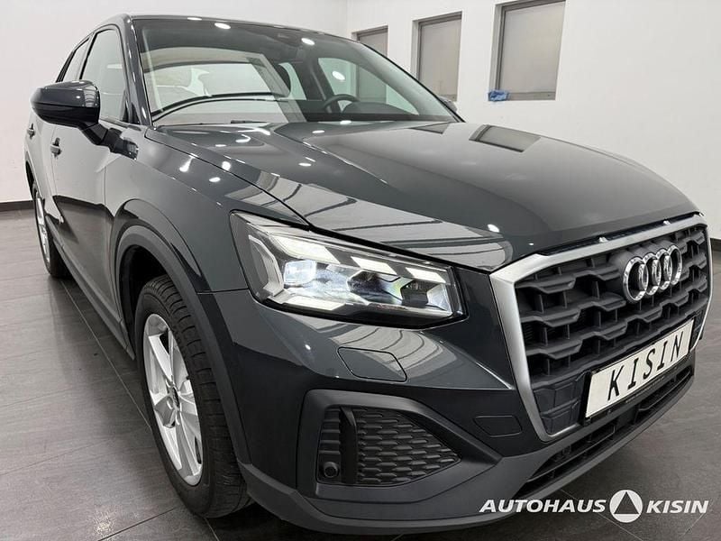 Gebraucht Audi Q2 110 PS (80 kW) 2024 Grey metallic SUV