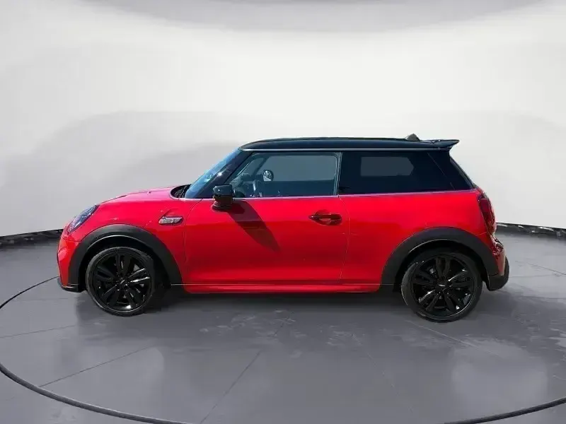 Gebraucht Mini John Cooper Works 178 PS (130 kW) 2022 Rot Kleinwagen