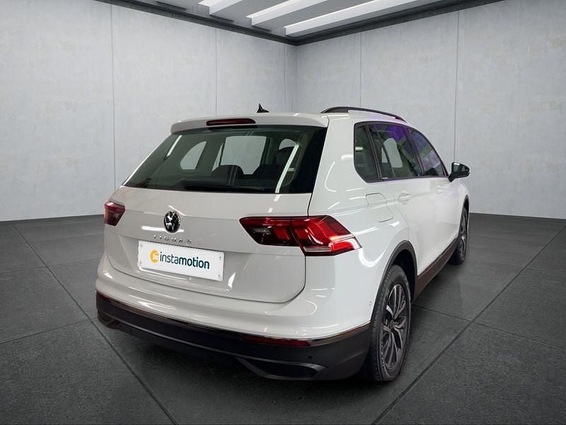 Gebraucht VW Tiguan 150 PS (110 kW) 2022 Weiß SUV