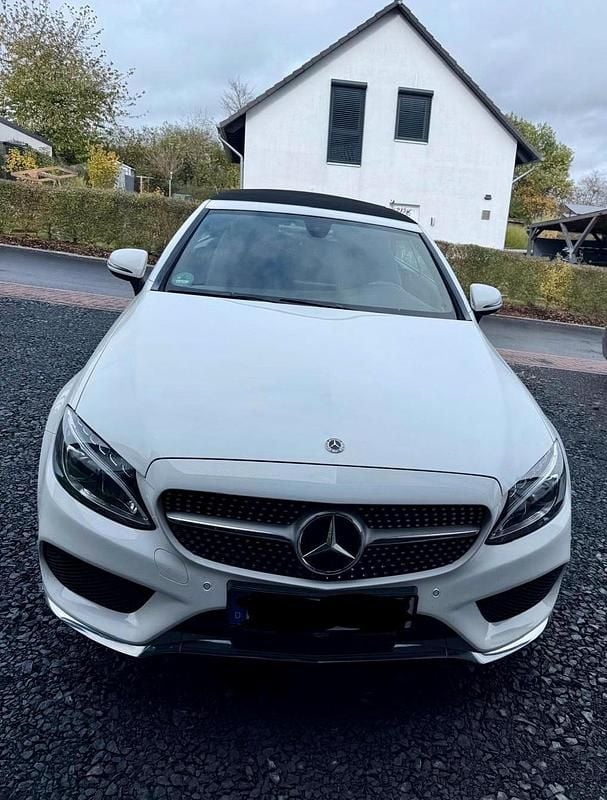 Gebraucht Mercedes C220 AMG line 170 PS (125 kW) 2018 Weiß Cabrio