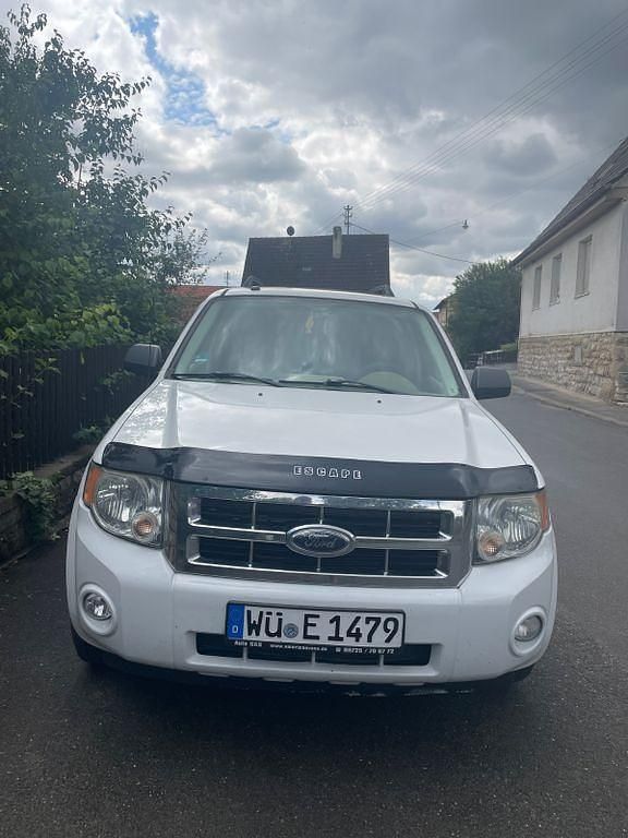 Weiß Gebraucht 2008 Ford Escape SUV | 4.000 € - Bild 1/4