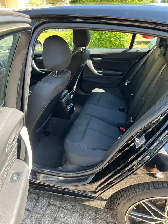 Gebraucht BMW 116 Efficient Dynamics 116 PS (85 kW) 2015 Schwarz Kleinwagen