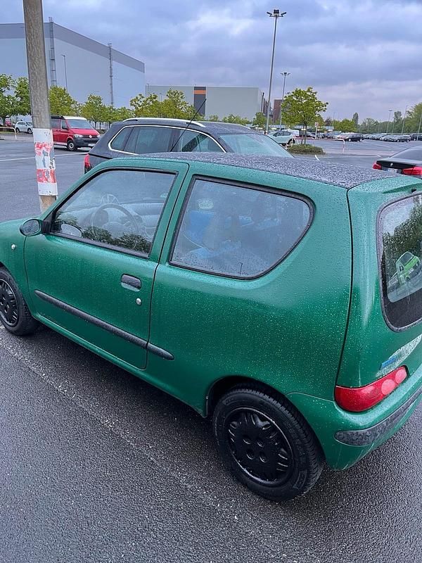Grün Gebraucht 2001 Fiat Seicento Kleinwagen | 800 € (Fairer Preis) - Bild 1/4
