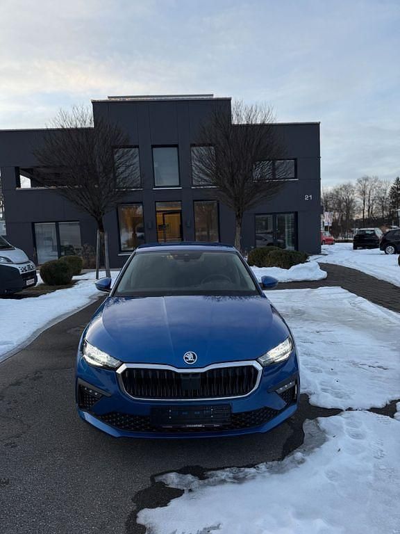 Neu Skoda Scala 95 PS (69 kW) 2026 Blau Kleinwagen