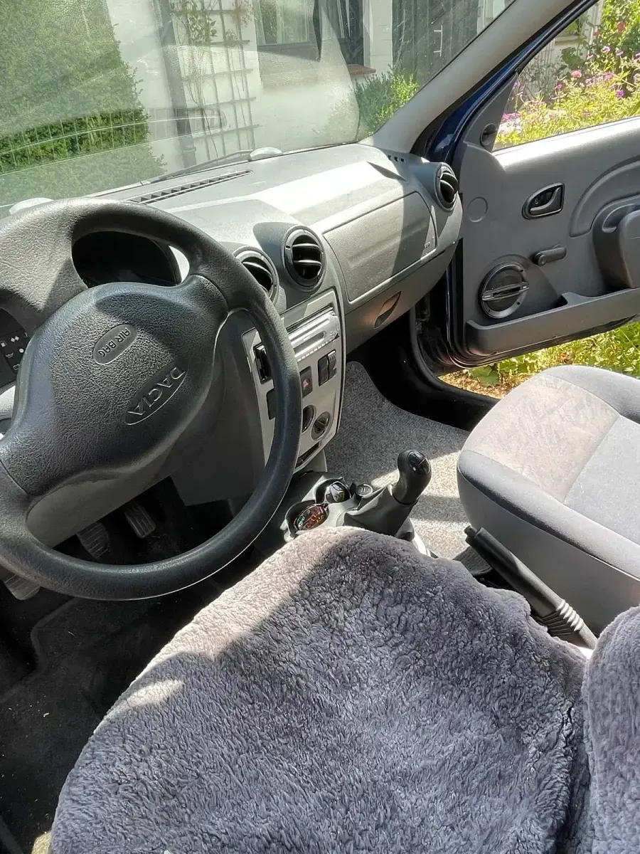 Gebraucht Dacia Logan 82 PS (60 kW) 2011 Blau Kombi