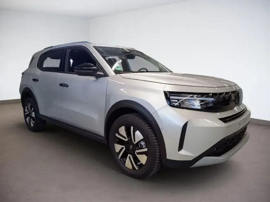 Gebraucht Opel Frontera 145 PS (106 kW) 2025 Kristallsilber (metallic) SUV