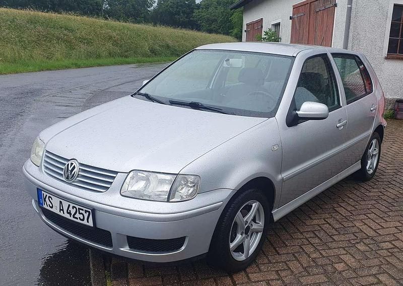 Gebraucht 2000 VW Polo Edition Limousine | 1.799 € (Etwas zu teuer) - Bild 1/4