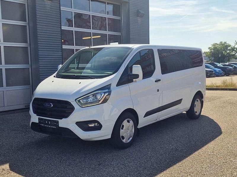 Frostweiß Gebraucht 2019 Ford Transit Custom Trend Kombi | 27.998 € - Bild 1/4