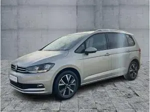 Gebraucht VW Touran 150 PS (110 kW) 2024 Silber (ivory silver metallic) Van / Kleinbus