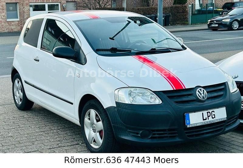 Gebraucht VW Fox 60 PS (44 kW) 2011 Weiß Kleinwagen