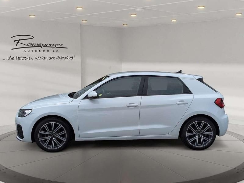 Gebraucht Audi A1 Advanced Plus 95 PS (69 kW) 2022 Gletscherweiß metallic SUV