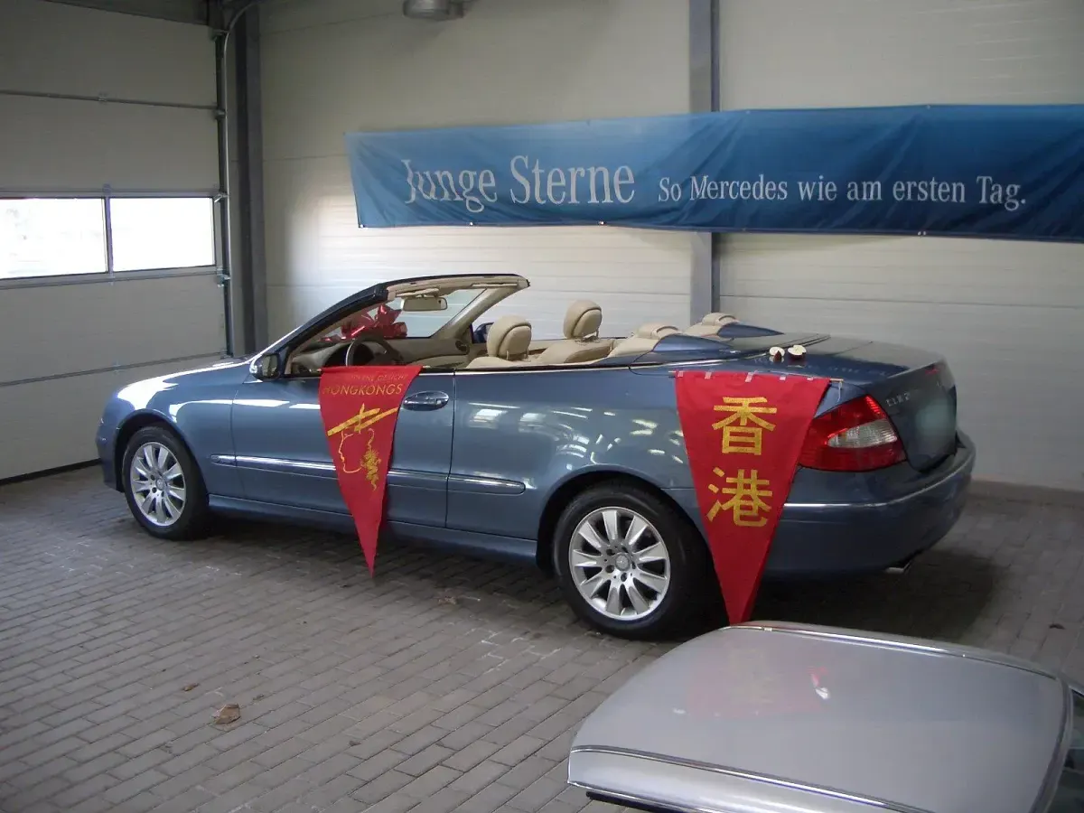 Gebraucht Mercedes CLK280 231 PS (169 kW) 2008 Blau Cabrio