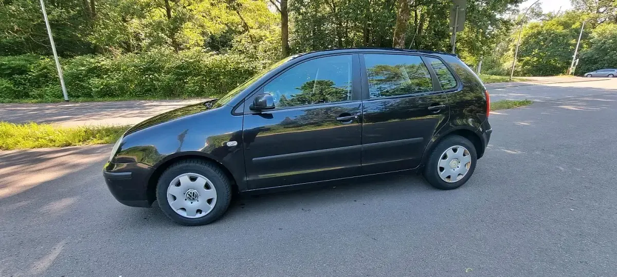 Gebraucht VW Polo 75 PS (55 kW) 2004 Schwarz Kleinwagen