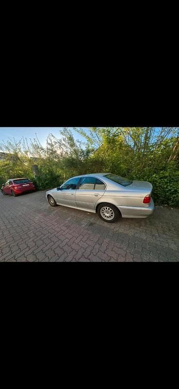 Gebraucht BMW 528 193 PS (141 kW) 1998 Silber Limousine