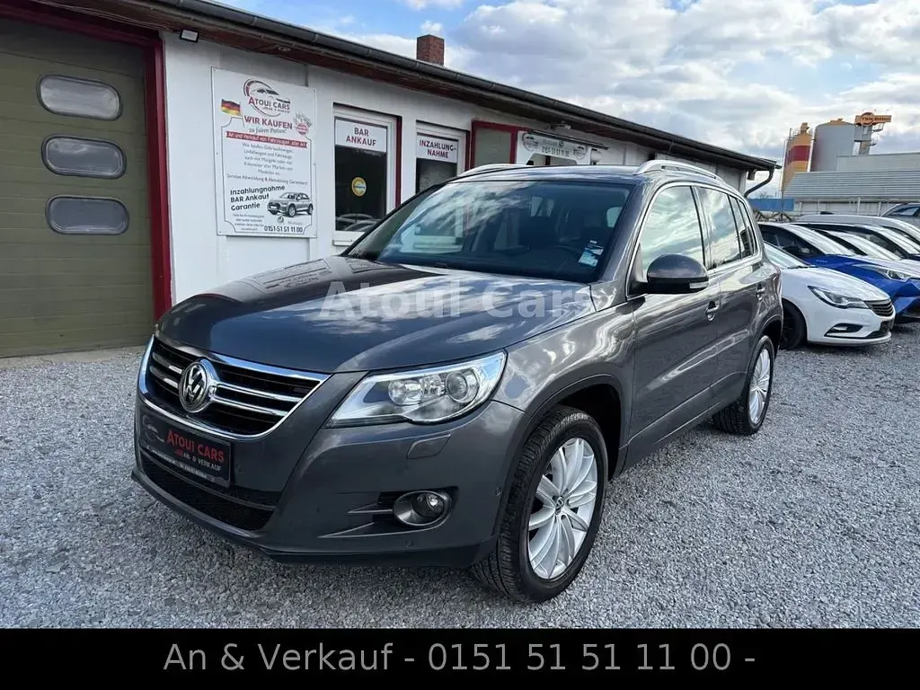 Gebraucht VW Tiguan Team 140 PS (102 kW) 2011 Grau SUV