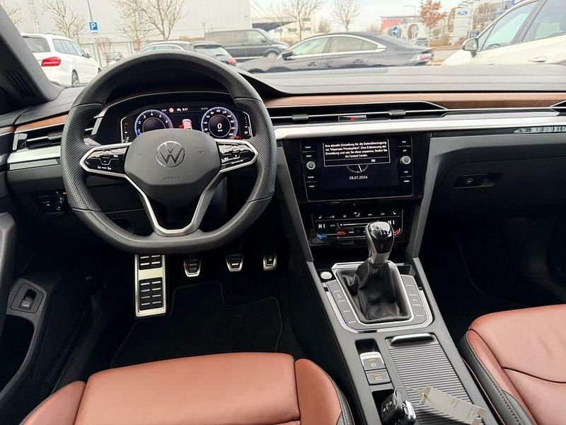 Gebraucht VW Arteon 150 PS (110 kW) 2021 Braun Limousine
