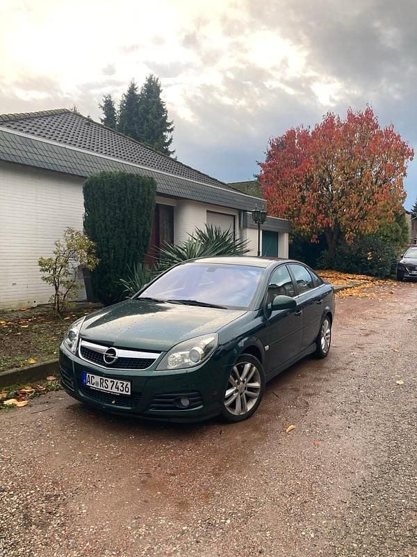 Grün Gebraucht 2006 Opel Vectra GTS Limousine | 3.999 € (Fairer Preis) - Bild 1/4