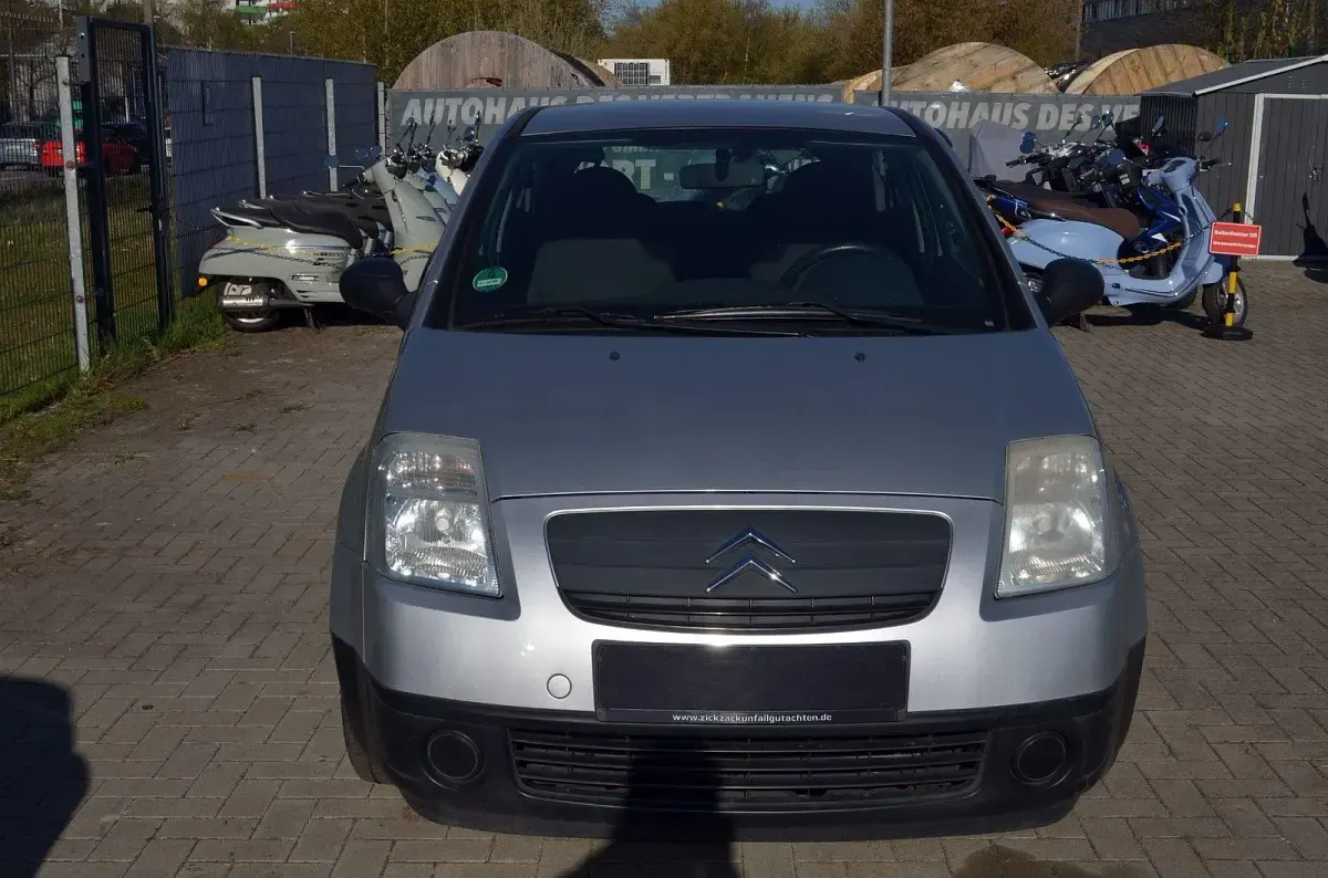 Gebraucht Citroën C2 60 PS (44 kW) 2008 Silber Kleinwagen